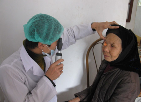 หน่วยงานสาธารณสุขกรุงฮานอยจัดพิธีรำลึกวันแพทย์เวียดนาม